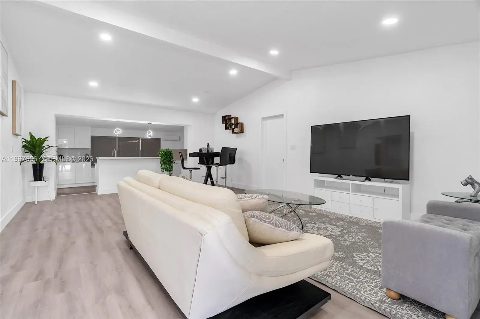 658 SW 1st Ct, Boynton Beach FL 33426