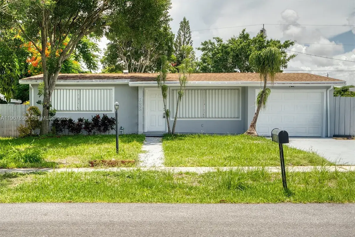658 SW 1st Ct, Boynton Beach FL 33426