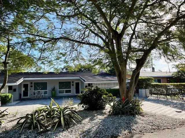 5650-5652 NE 17 TERRACE, NE 17th Ter, Fort Lauderdale FL 33334