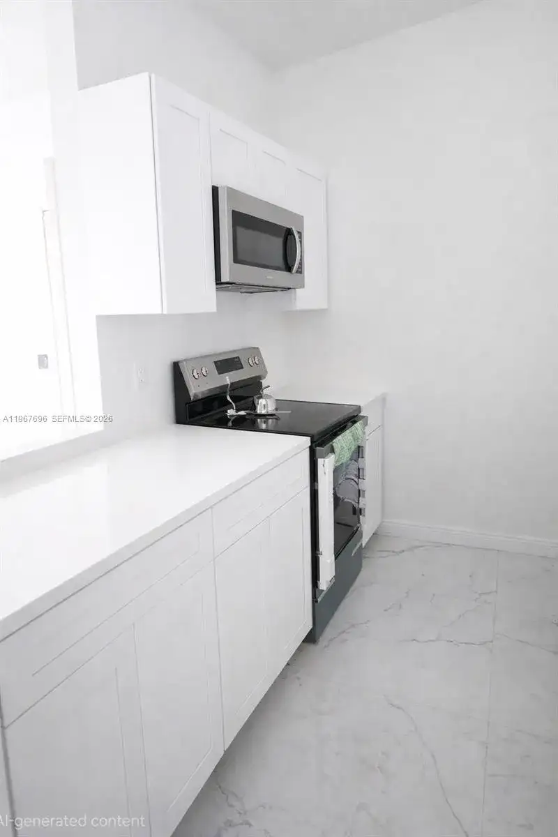 915 NE 199th St # 15, Miami FL 33179 photo 5