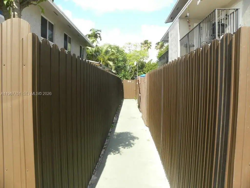 15690 SW 82nd Cir Ln # 1, Miami FL 33193 photo 4