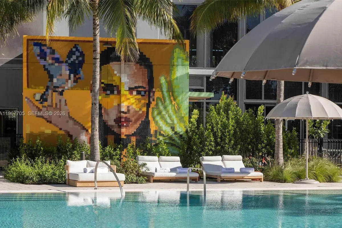 101 Diplomat Pkwy # 512, Hallandale Beach FL 33009