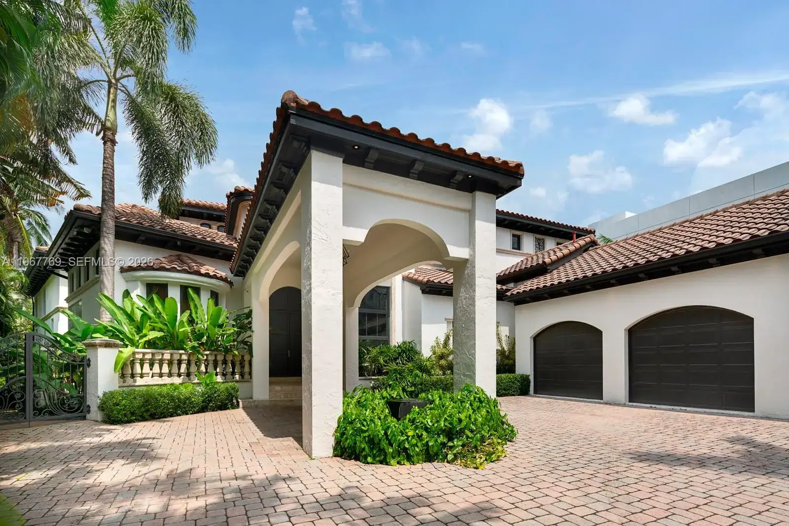 432 S Hibiscus Dr, Miami Beach FL 33139 photo 3