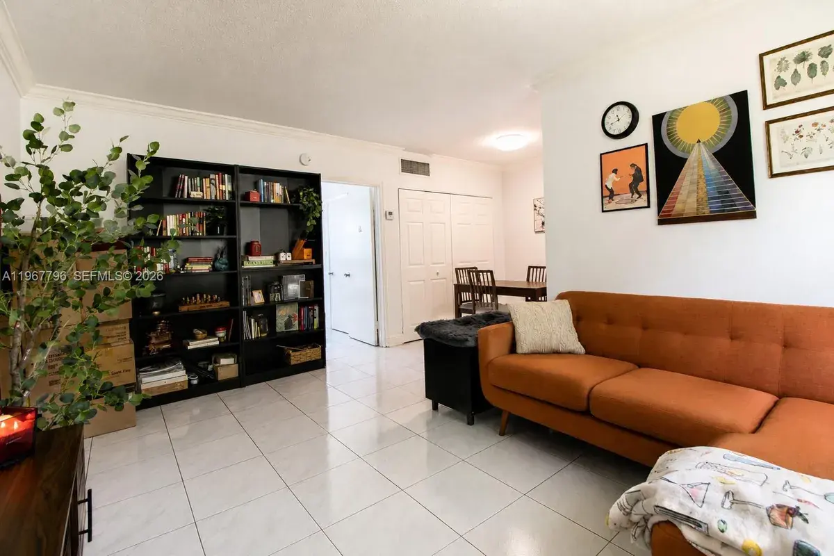 3901 SW 78th Ct # 116, Miami FL 33155