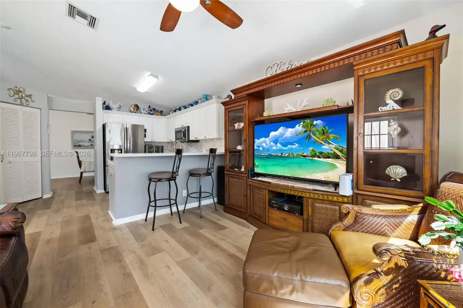 372 NW 45th Ter, Deerfield Beach FL 33442 photo 5