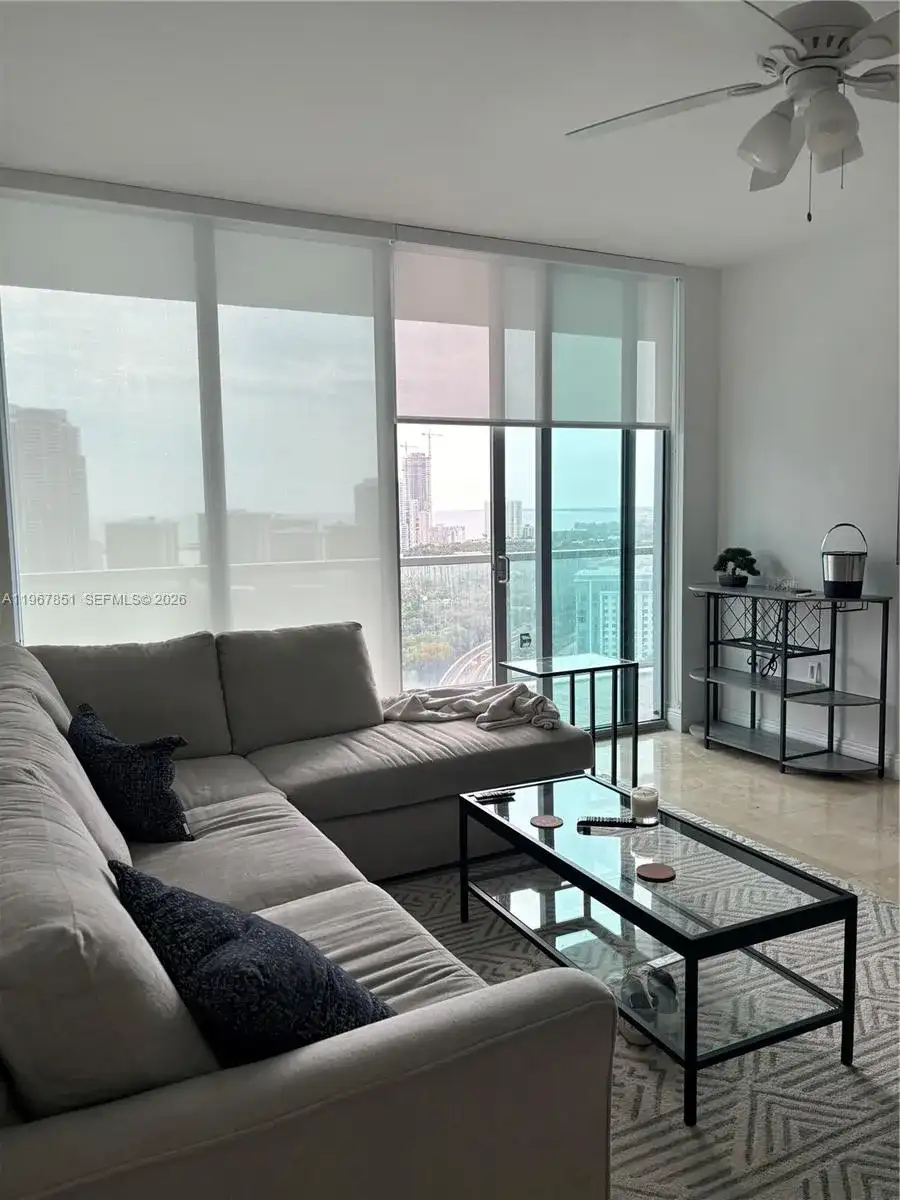 79 SW 12th St, Miami FL 33130 photo 5