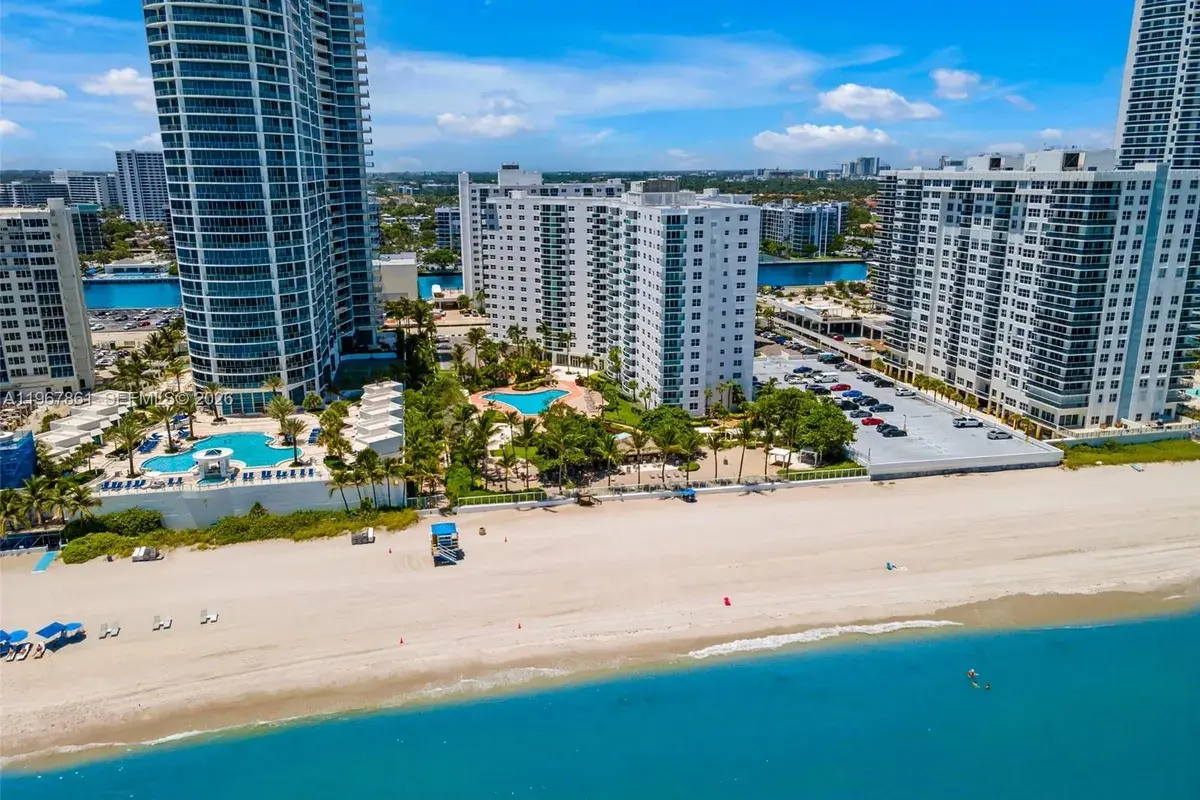 3000 S Ocean Dr # 1122, Hollywood FL 33019