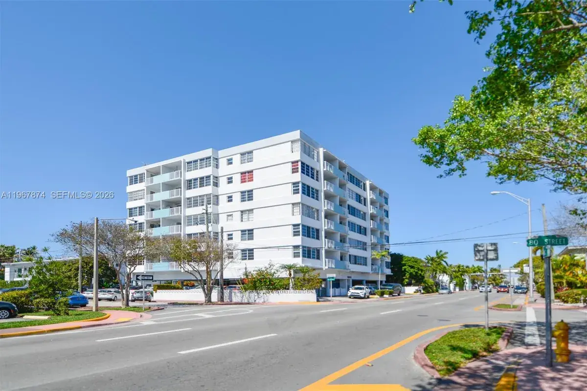 8000 Harding Ave # 4B, Miami Beach FL 33141