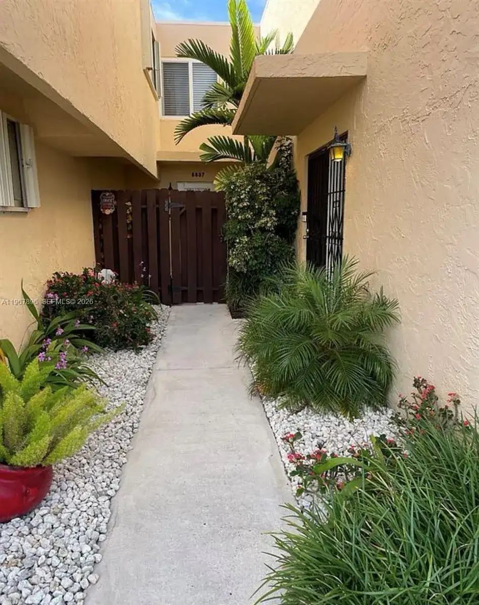 8837 NE 4th Ave Rd # 8837, Miami Shores FL 33138 photo 2