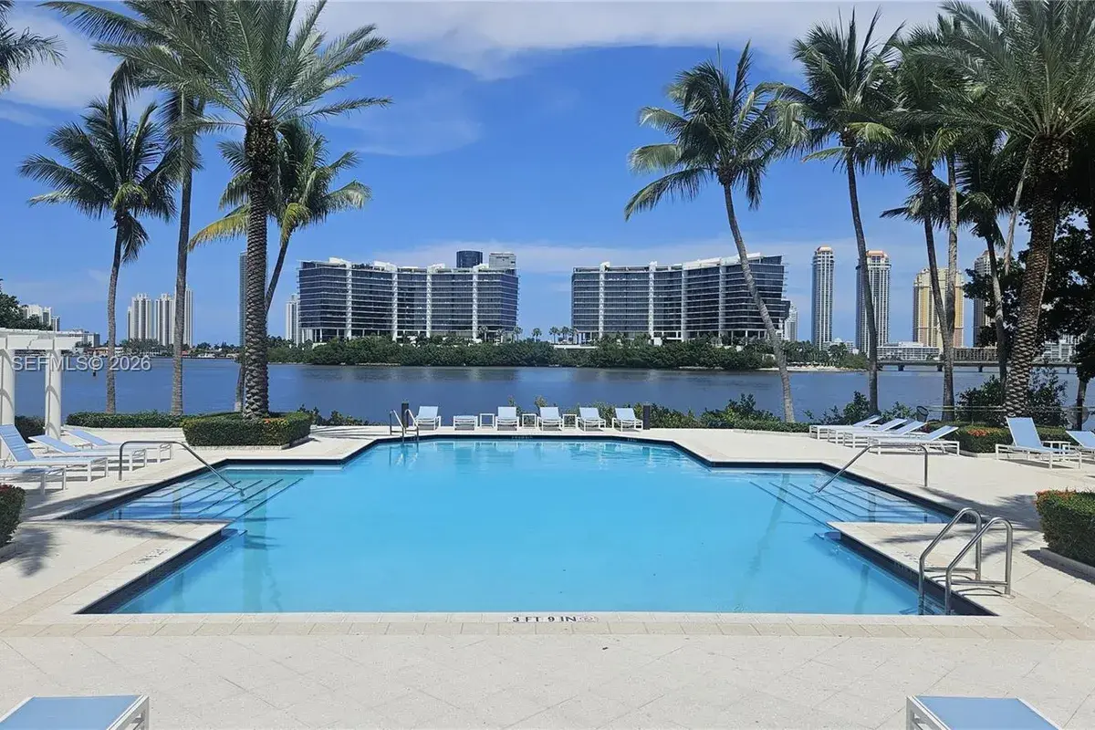 3145 NE 184th St # 5102, Aventura FL 33160