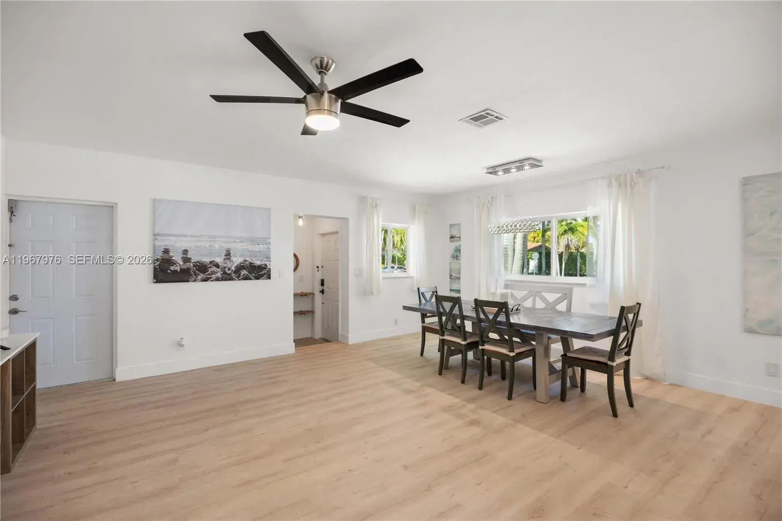 1070 Tyler St, Hollywood FL 33019