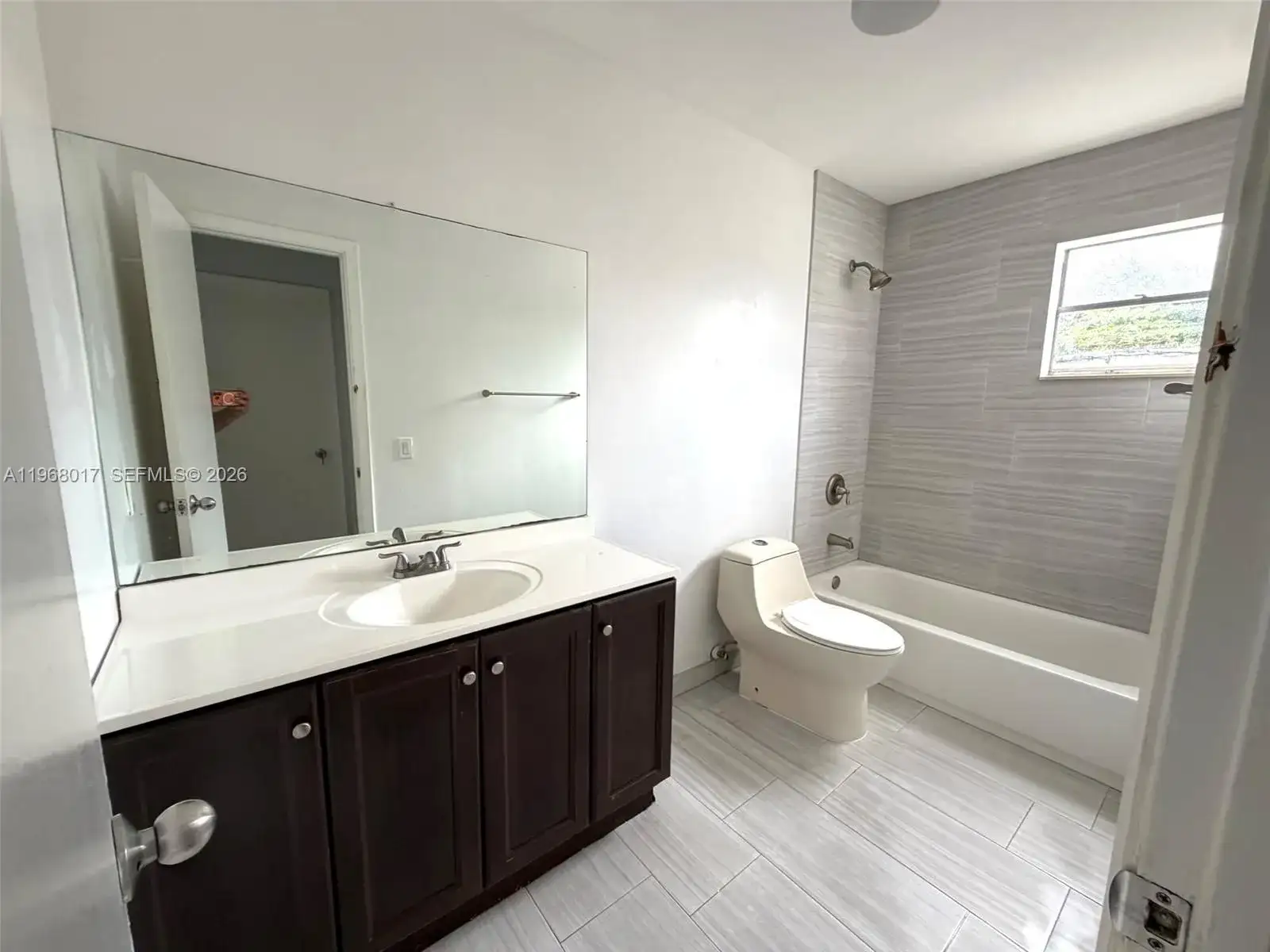 137xx SW 32nd St, Miami FL 33175 photo 3