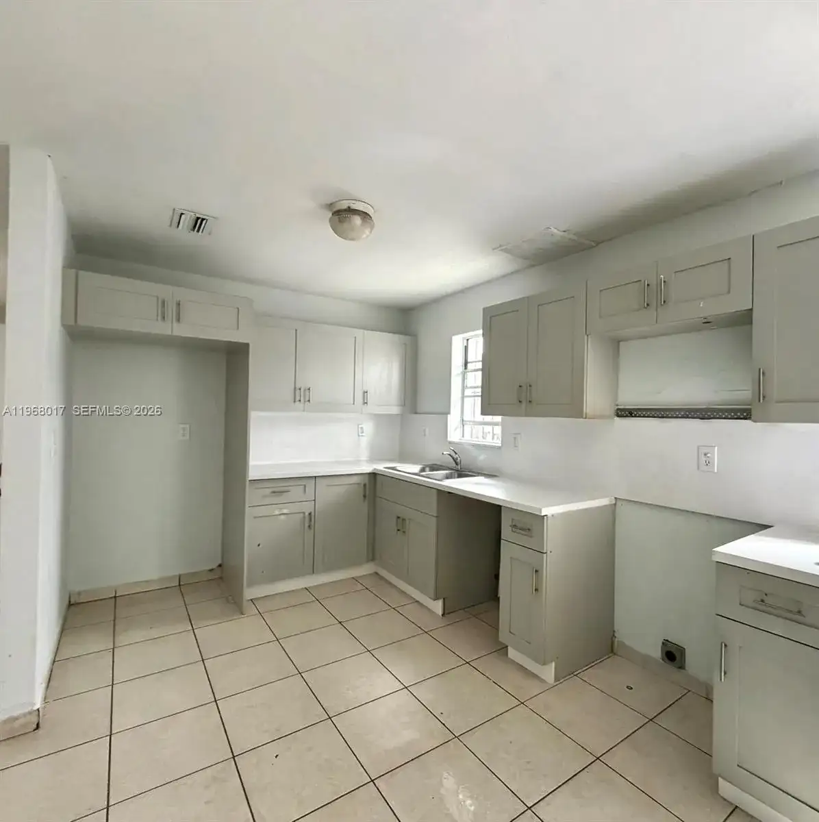 137xx SW 32nd St, Miami FL 33175 photo 5