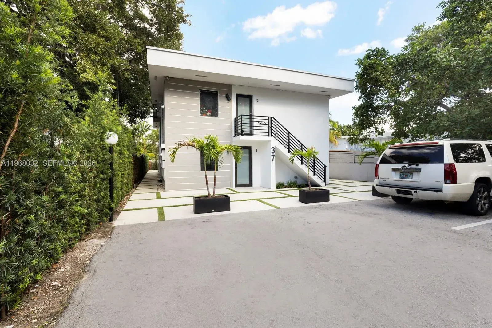 37 NW 59th St # 4, Miami FL 33127