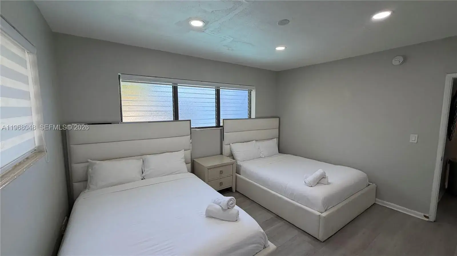 10004 E Bay Harbor Dr # 10, Bay Harbor Islands FL 33154
