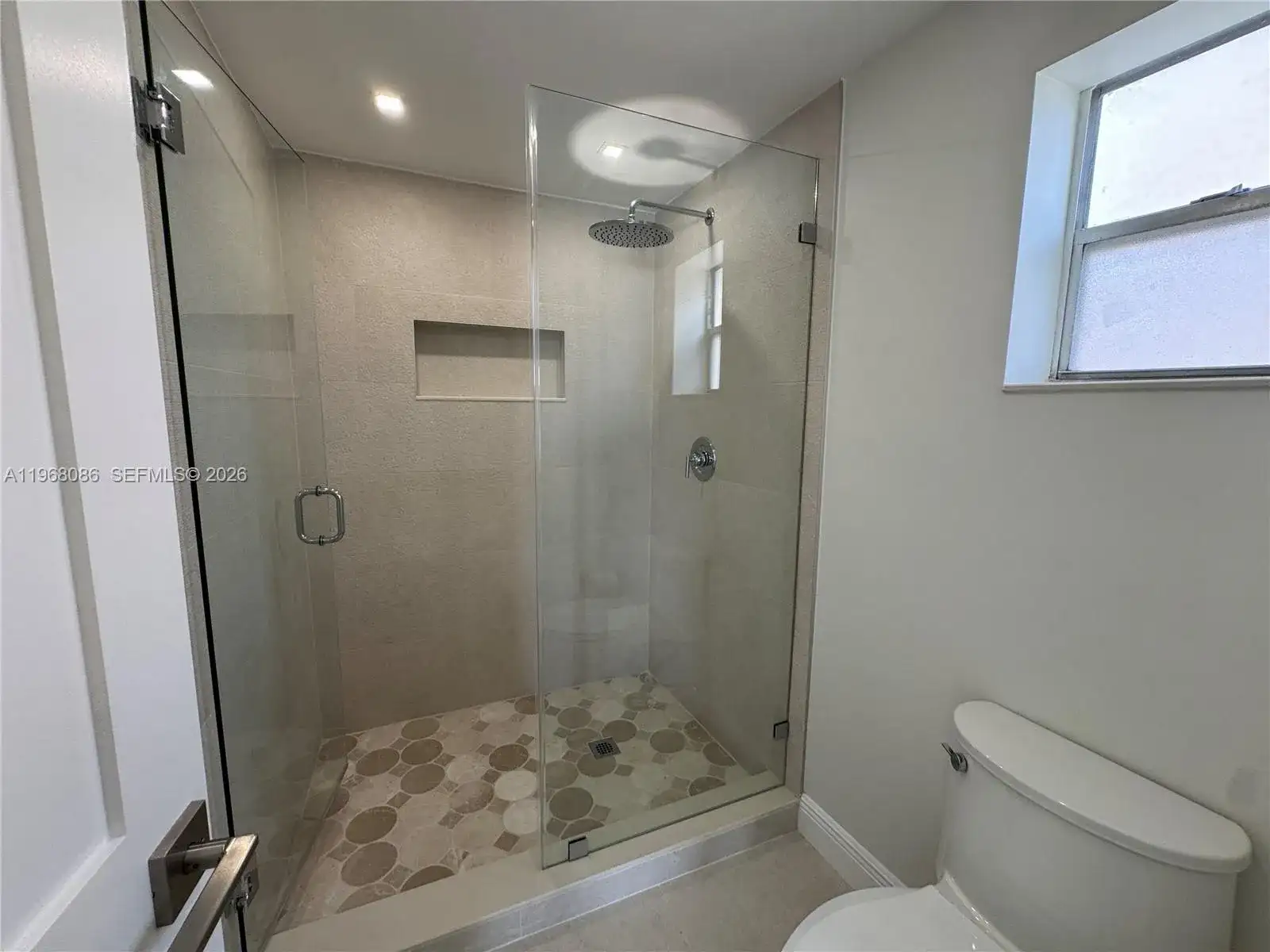 1900 W 54th St # 219, Hialeah FL 33012 photo 4