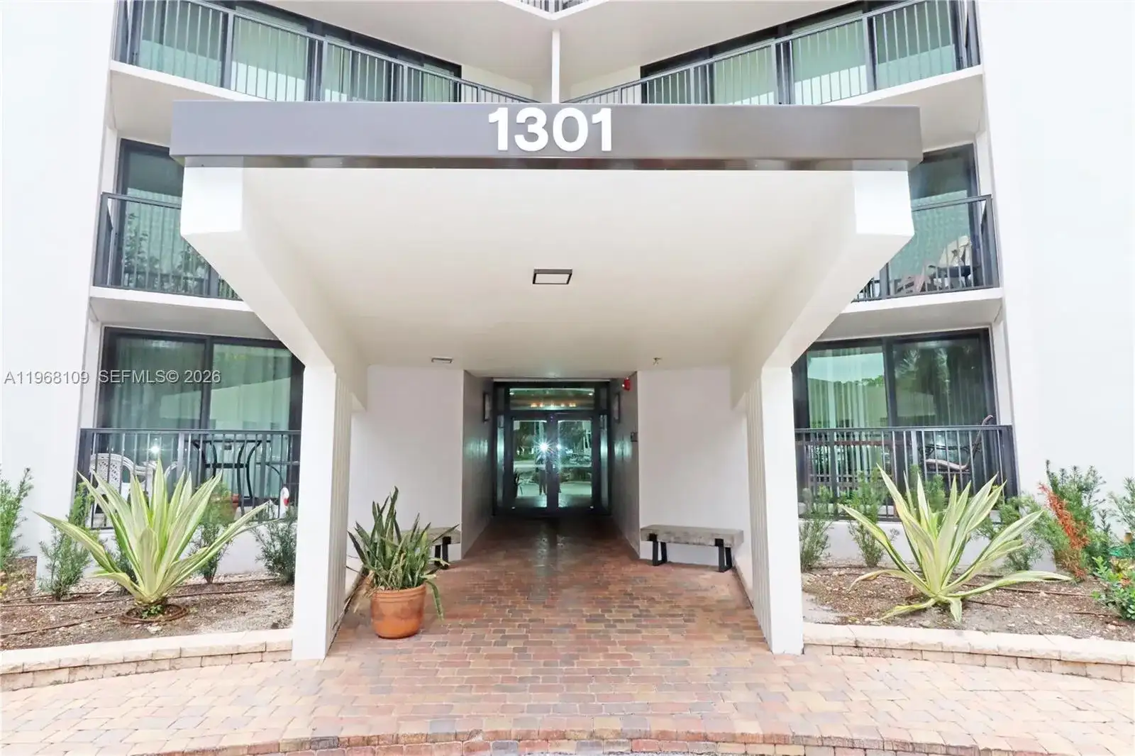 1301 River Reach Dr # 214, Fort Lauderdale FL 33315 photo 4
