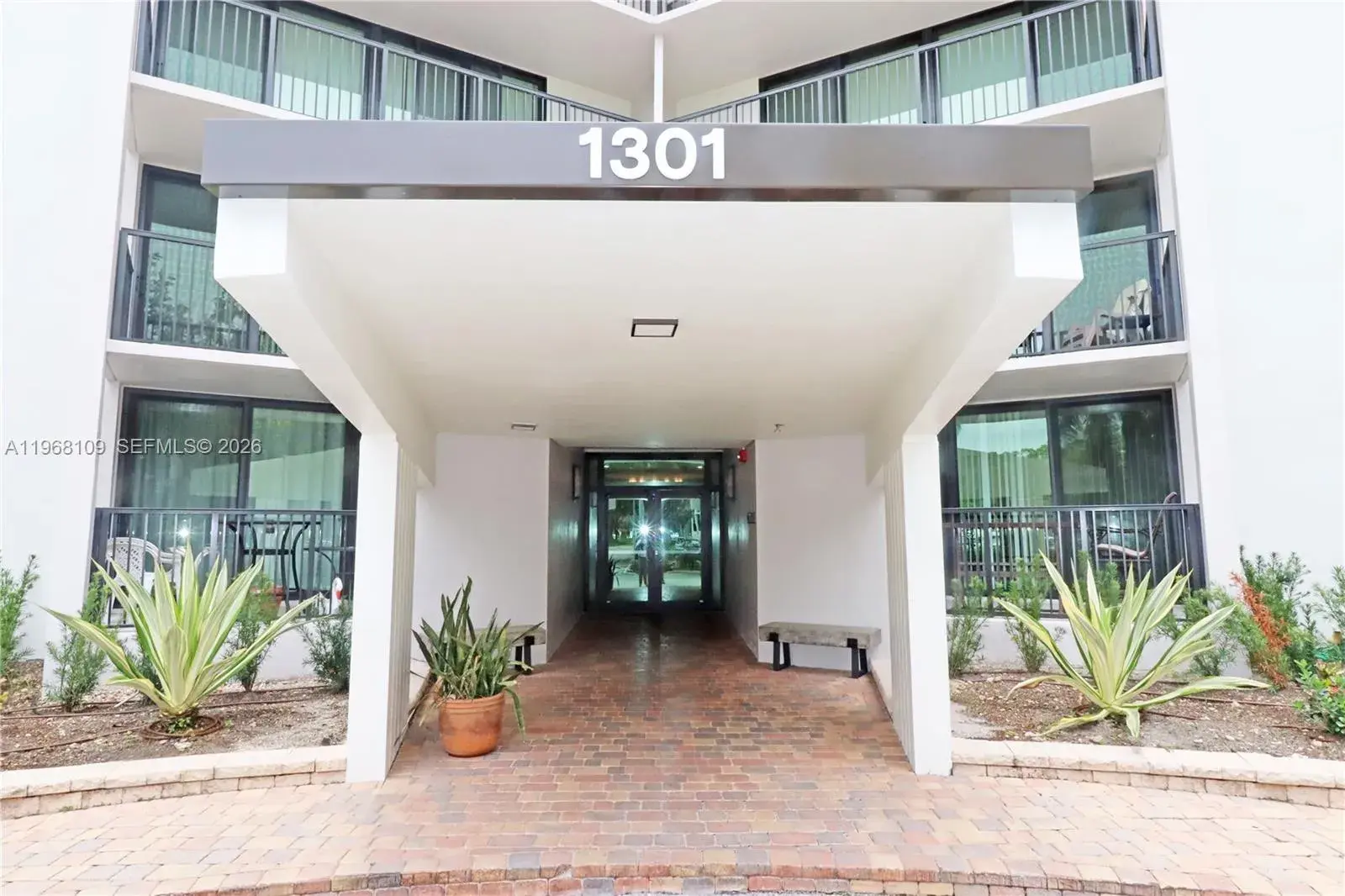 1301 River Reach Dr # 214, Fort Lauderdale FL 33315