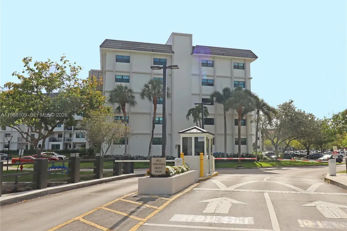 1301 River Reach Dr # 214, Fort Lauderdale FL 33315