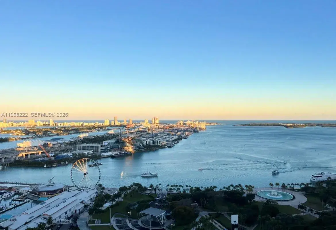 253 NE 2nd St # 3903, Miami FL 33132