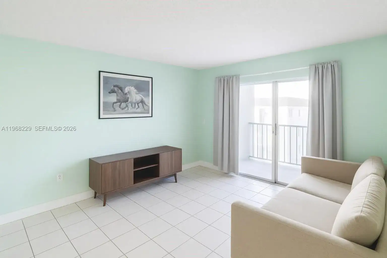 8895 Fontainebleau Blvd # 504, Miami FL 33172 photo 5