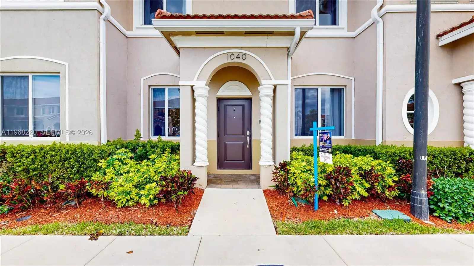 1040 SE 24th Ave, Homestead FL 33035 photo 4