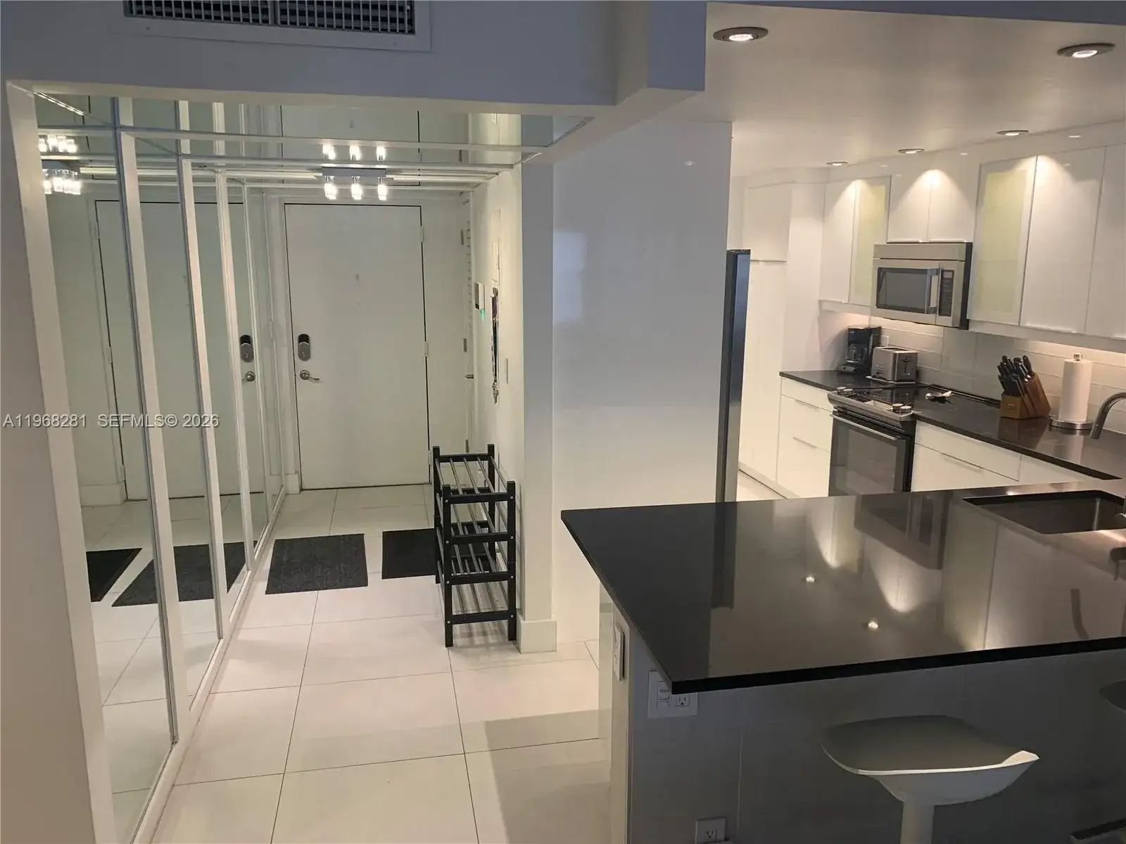 2326 S Cypress Bend Dr # 221, Pompano Beach FL 33069 photo 2