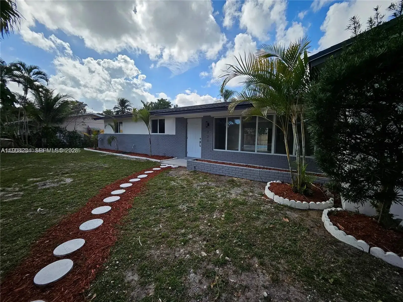 221 SW 53rd Ave, Plantation FL 33317 photo 3