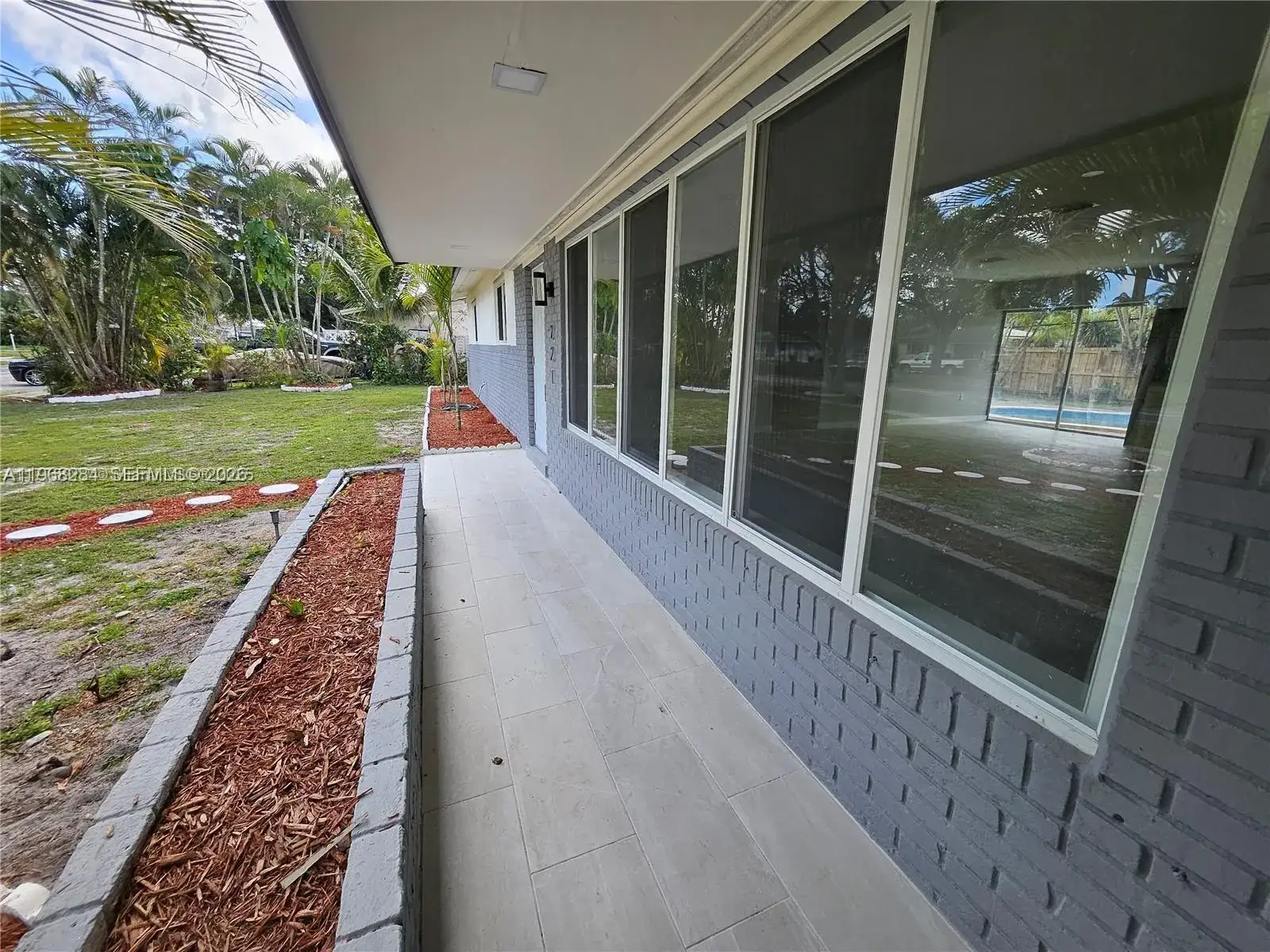 221 SW 53rd Ave, Plantation FL 33317 photo 4