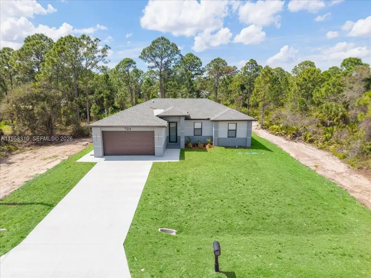 724 Drury Ave, Lehigh Acres FL 33974 photo 3