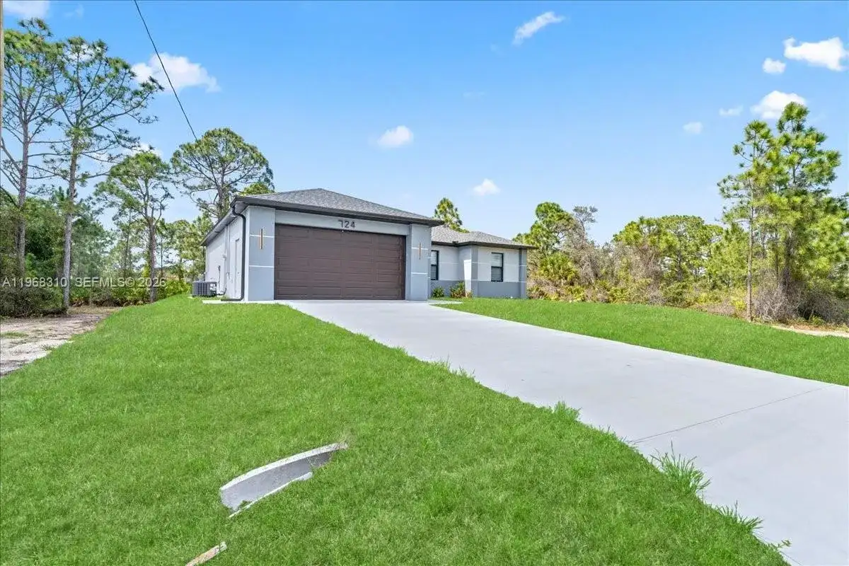 724 Drury Ave, Lehigh Acres FL 33974 photo 4