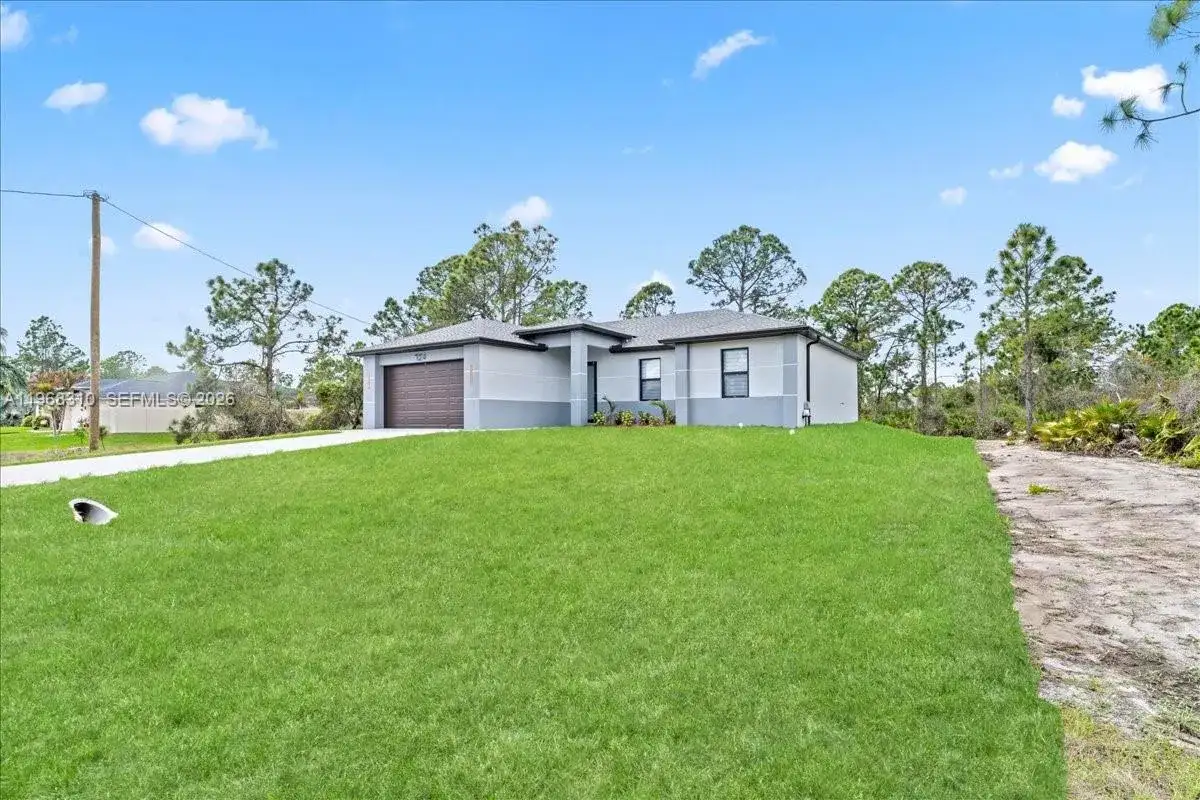 724 Drury Ave, Lehigh Acres FL 33974 photo 5