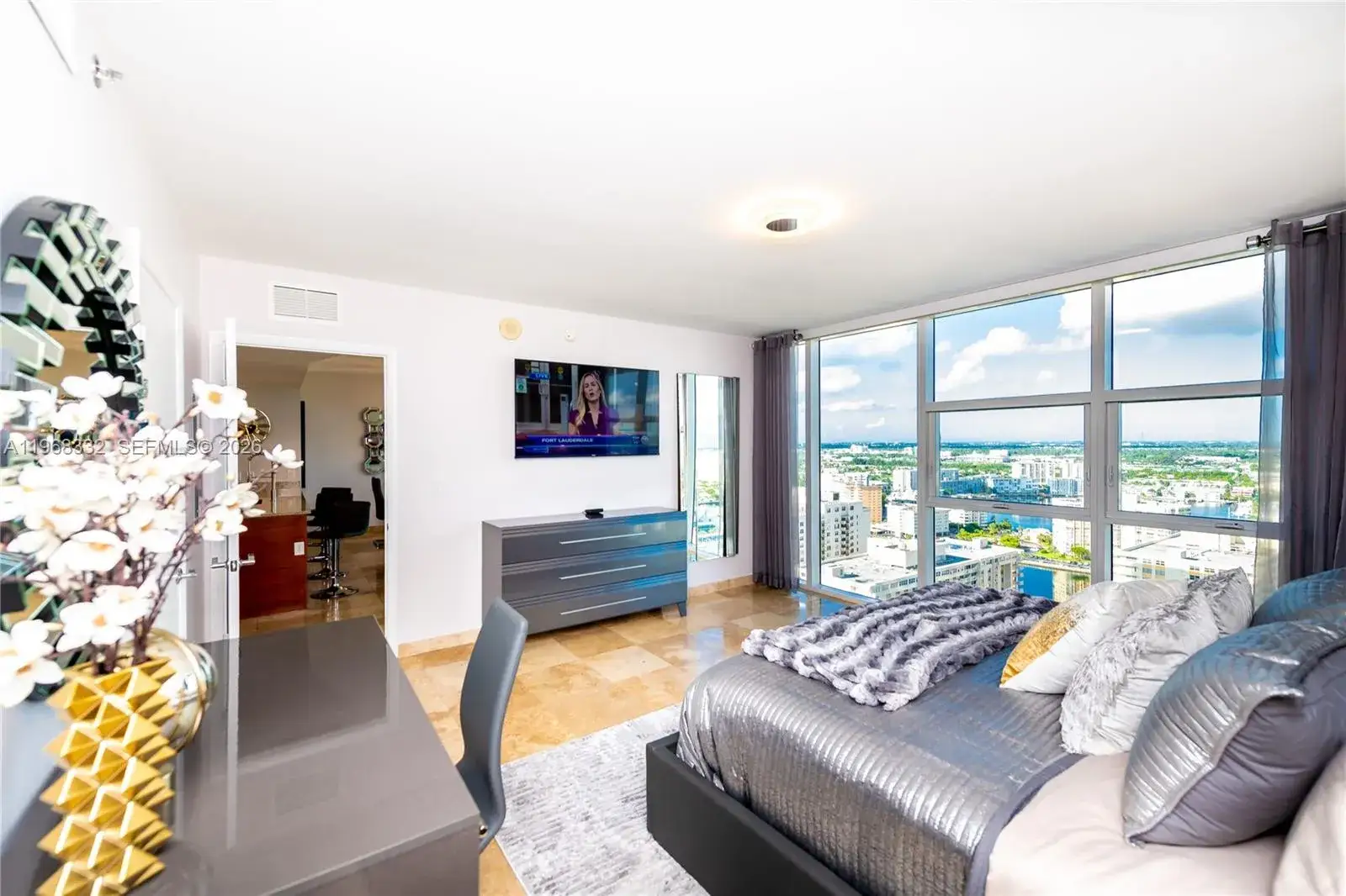 1830 S Ocean Dr # 2907, Hallandale Beach FL 33009