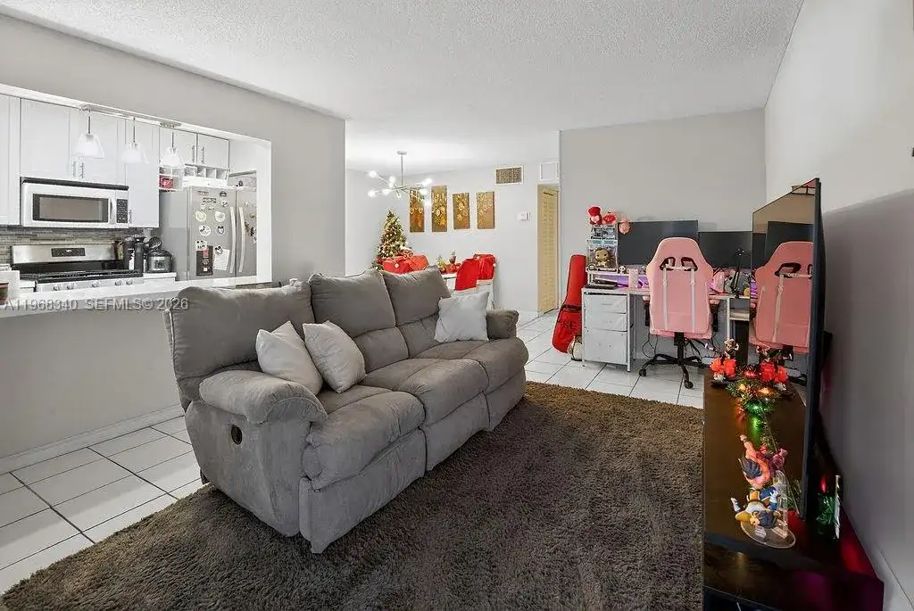 20311 NE 2nd Ave # 15, Miami FL 33179 photo 3