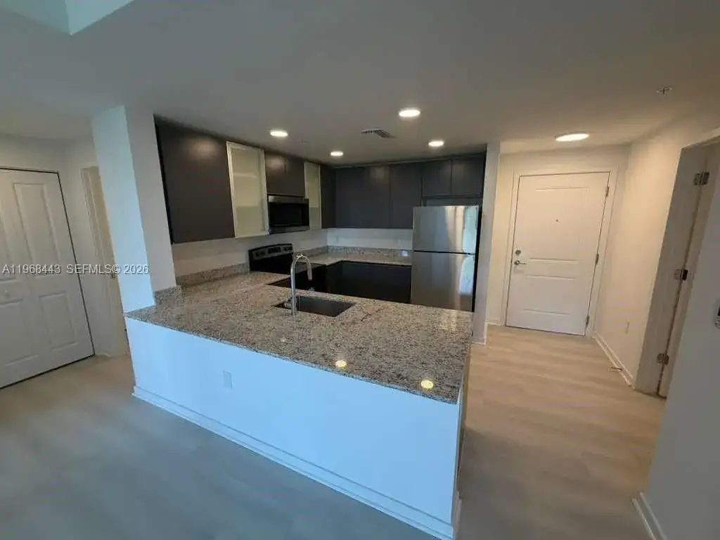 5587 MILLENIA PARK BLVD # 202, Orlando FL 32839 photo 2