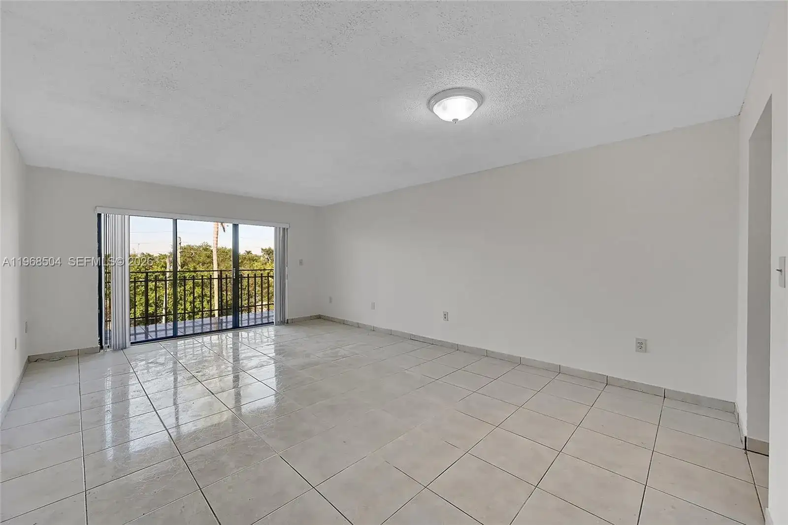 650 NE 149th St # 406A, Miami FL 33161 photo 4