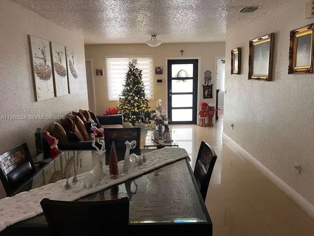 10532 NW 30th Ave, Miami FL 33147 photo 4