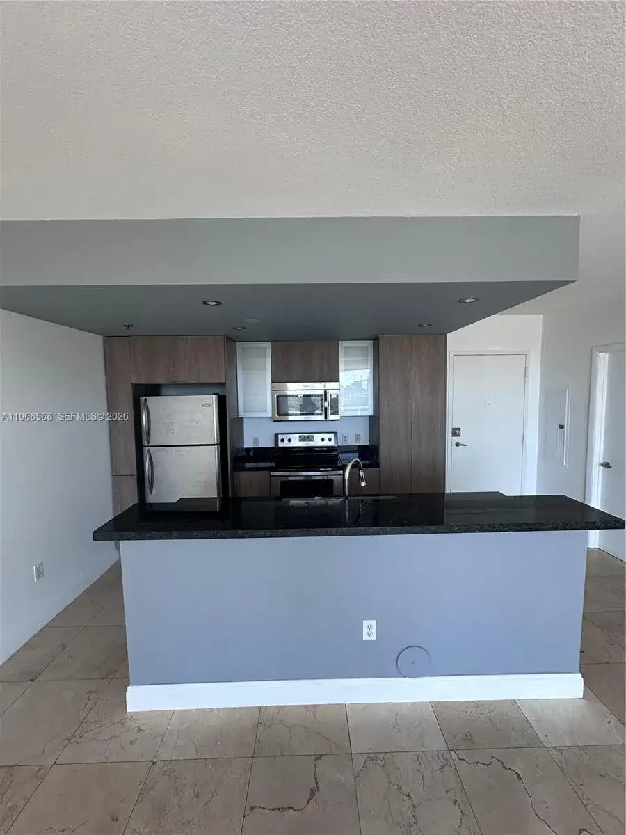 1401 SW 22nd St # 903, Miami FL 33145 photo 4