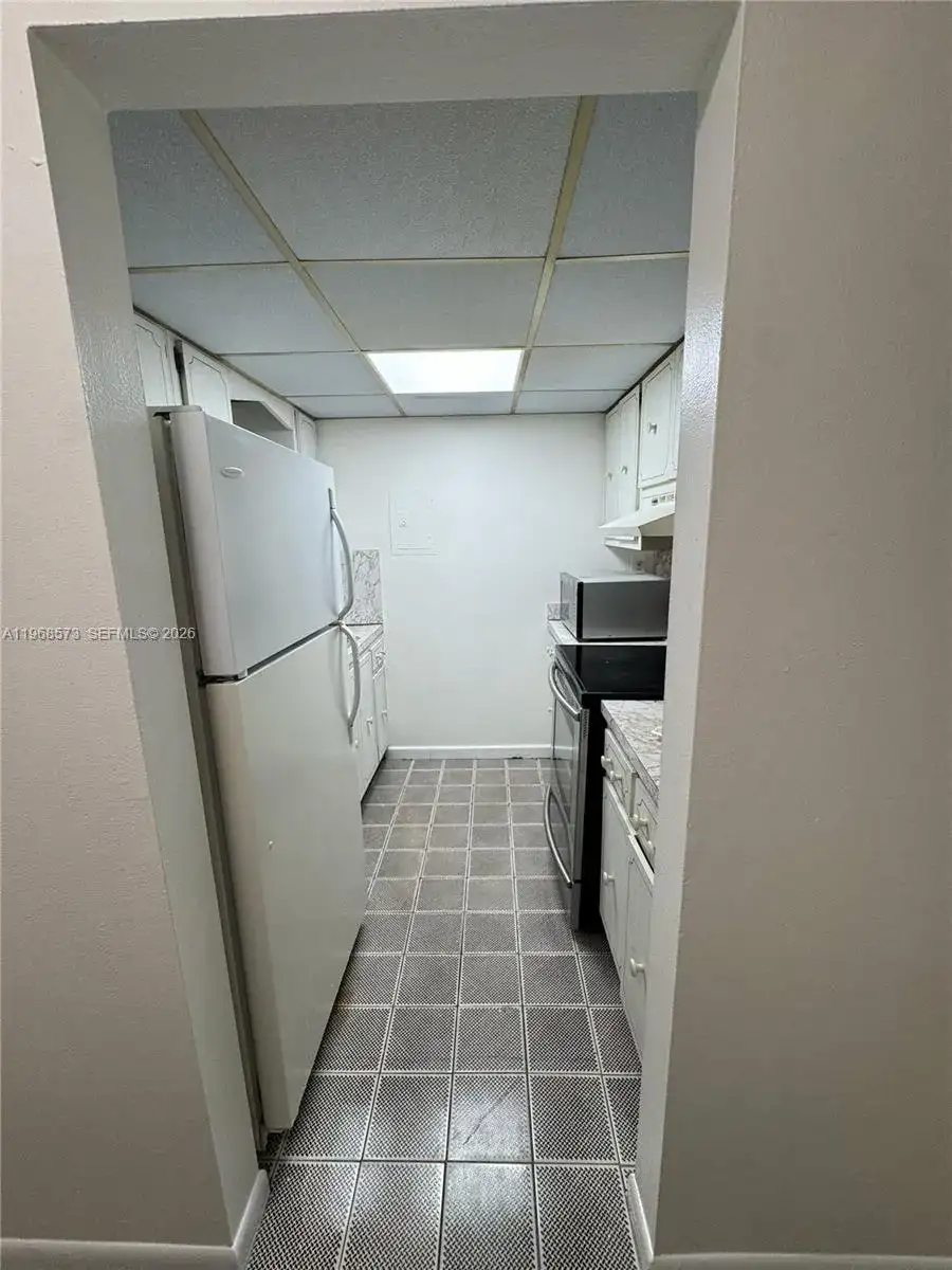 3181 SW 13th St # 304, Miami FL 33145 photo 4