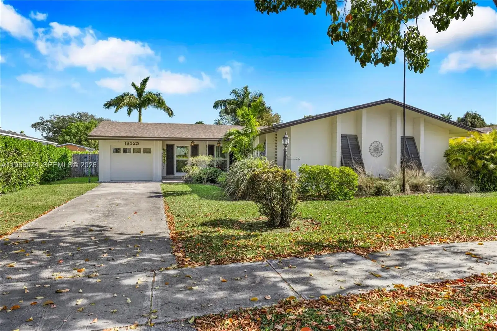 18525 SW 90th Ct, Cutler Bay FL 33157 photo 3