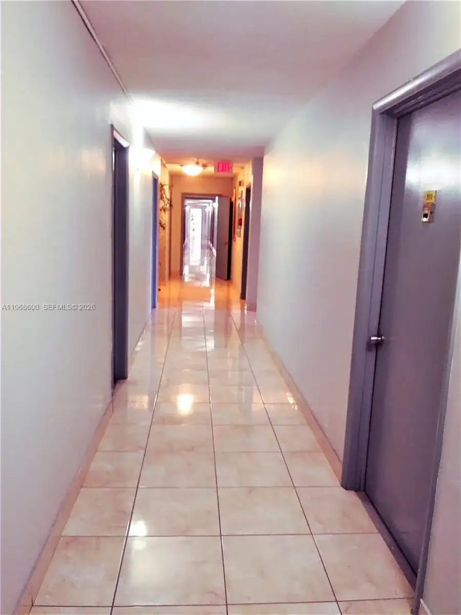 16801 NE 14th Ave # 209, Miami FL 33162 photo 2