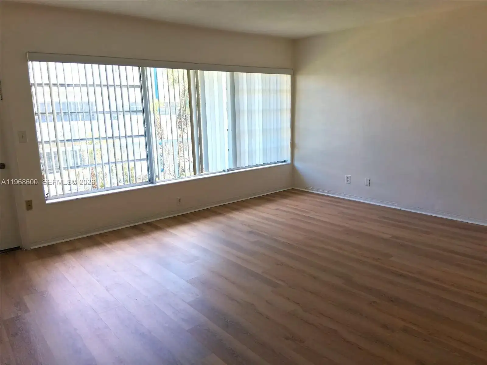 16801 NE 14th Ave # 209, Miami FL 33162 photo 5