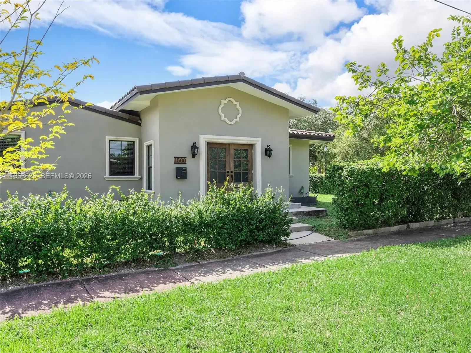 1500 Biarritz Dr # 1, Miami Beach FL 33141 photo 2