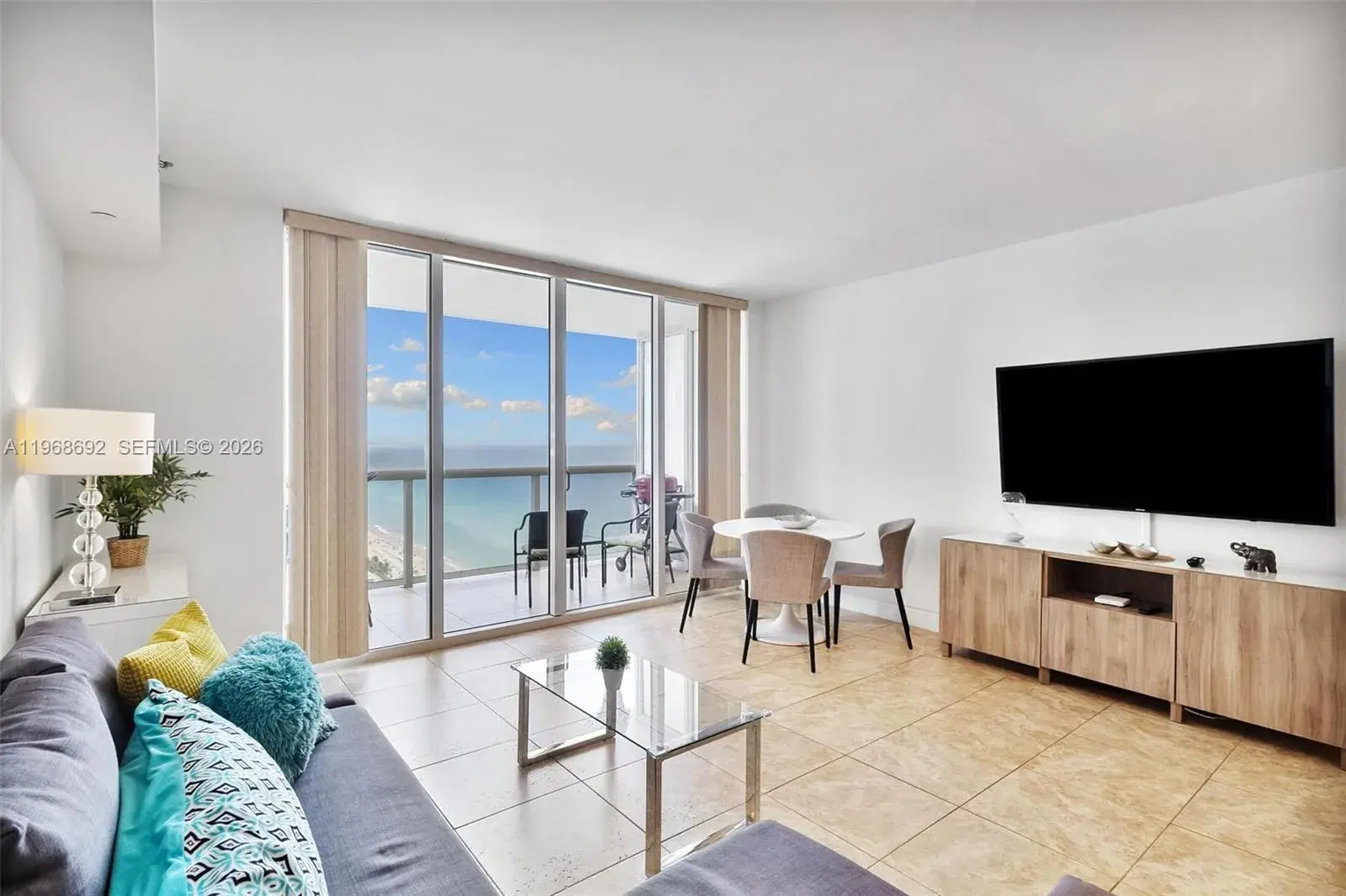 1830 S Ocean Dr # 2409, Hallandale Beach FL 33009