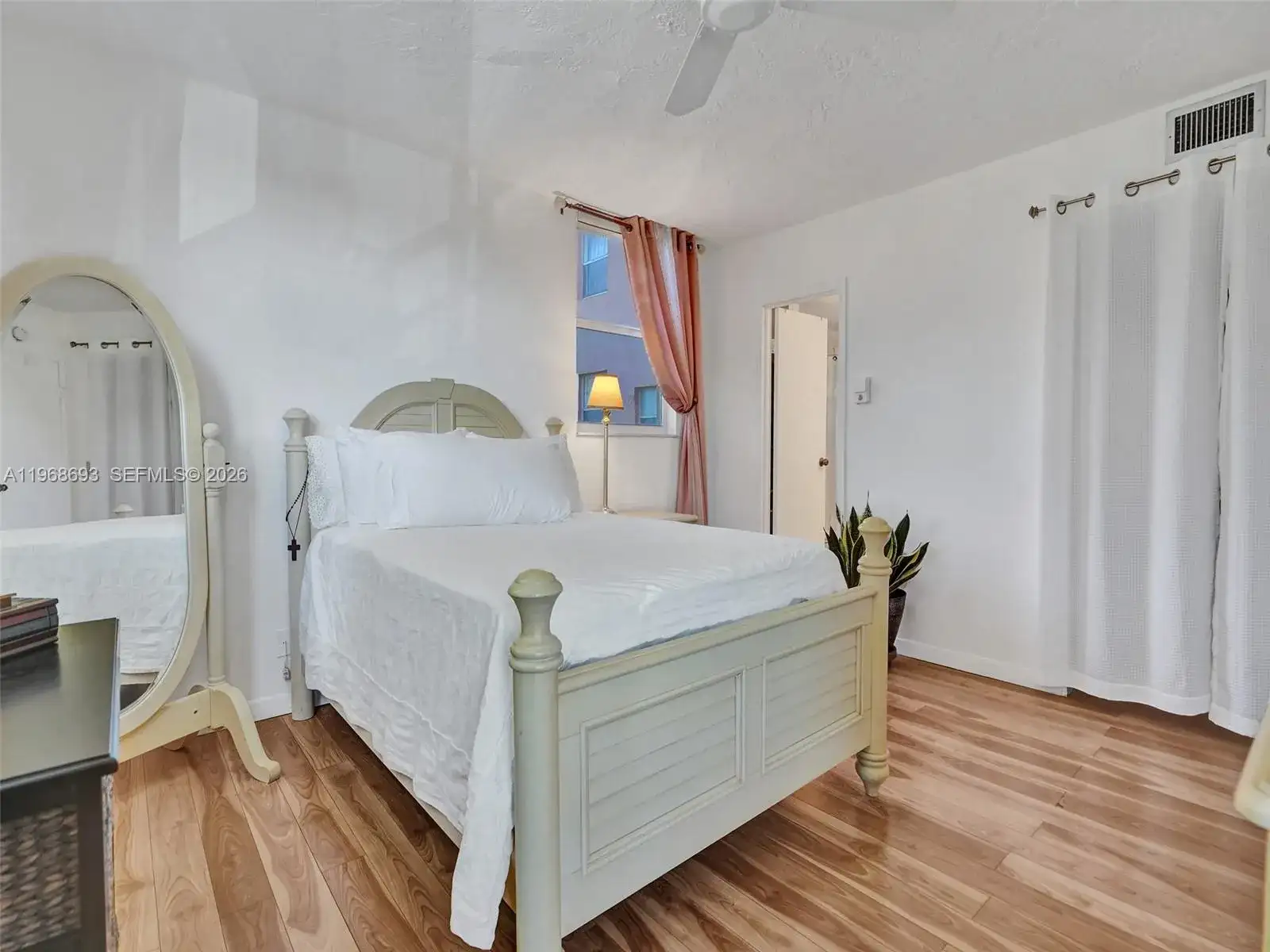 2861 Somerset Dr # 211, Lauderdale Lakes FL 33311 photo 3