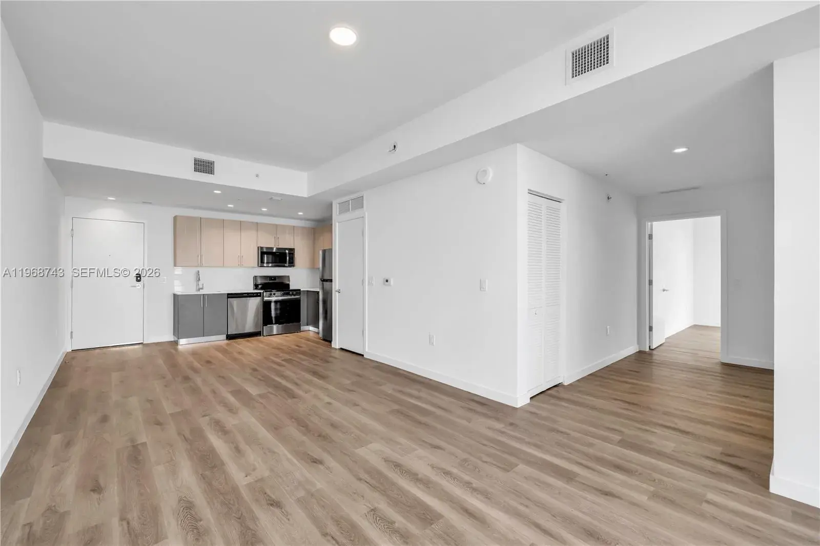 1642 NE 1st Ave # 2705, Miami FL 33132