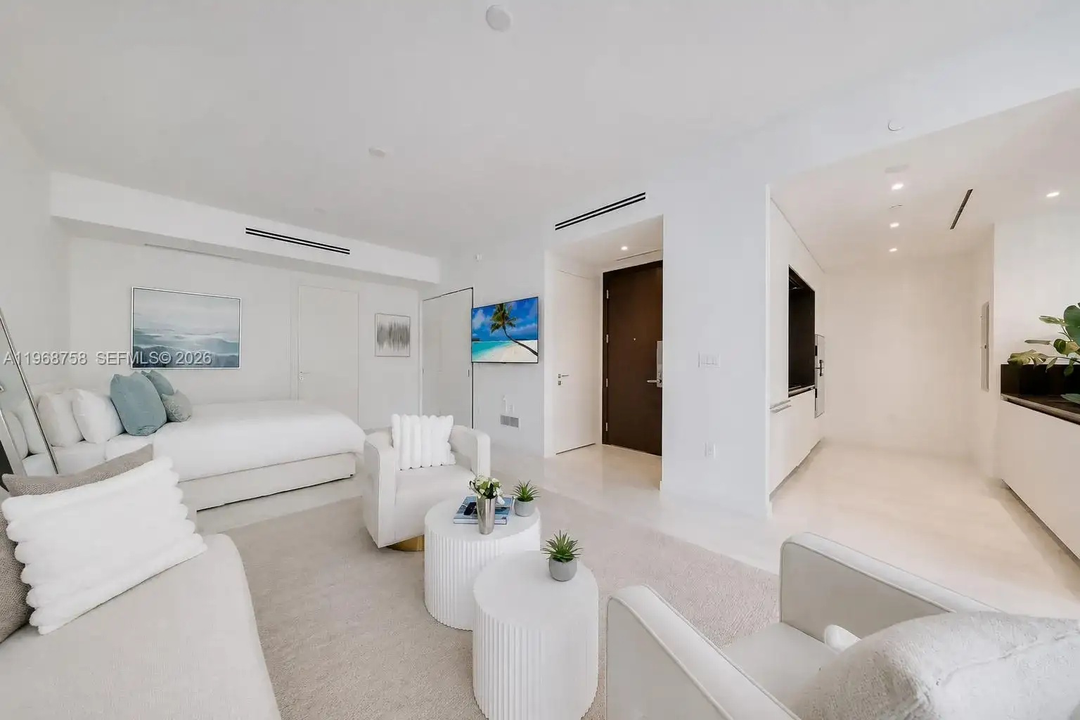 300 Biscayne Boulevard Way # 1105C, Miami FL 33131 photo 2