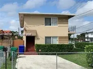 890 NW 22nd Ct # 890, Miami FL 33125 photo 2