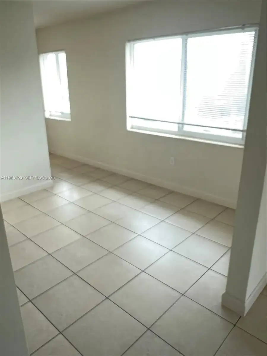 890 NW 22nd Ct # 890, Miami FL 33125 photo 5