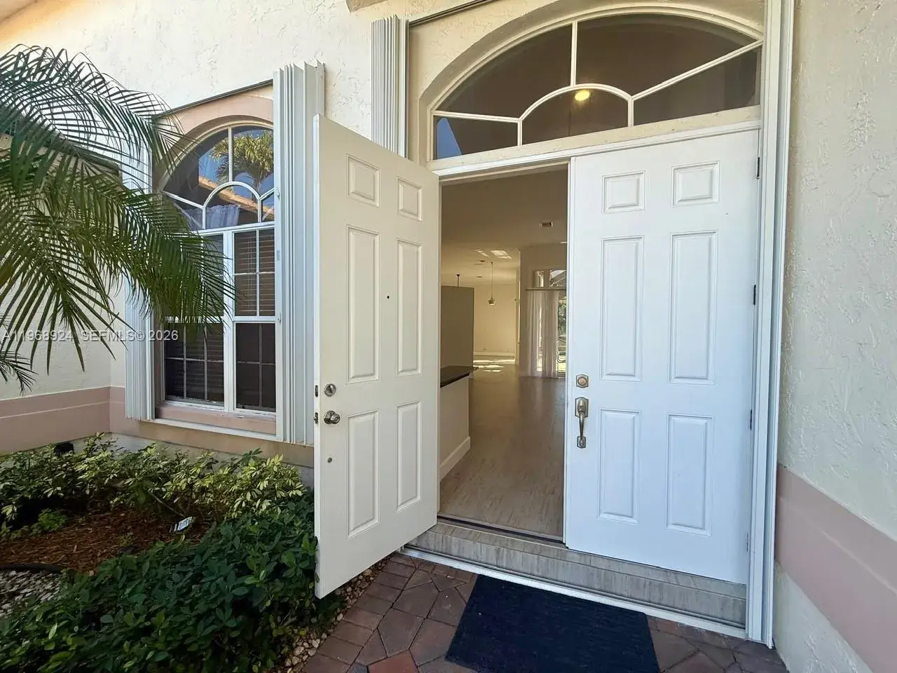 2644 Miller Ct, Weston FL 33332